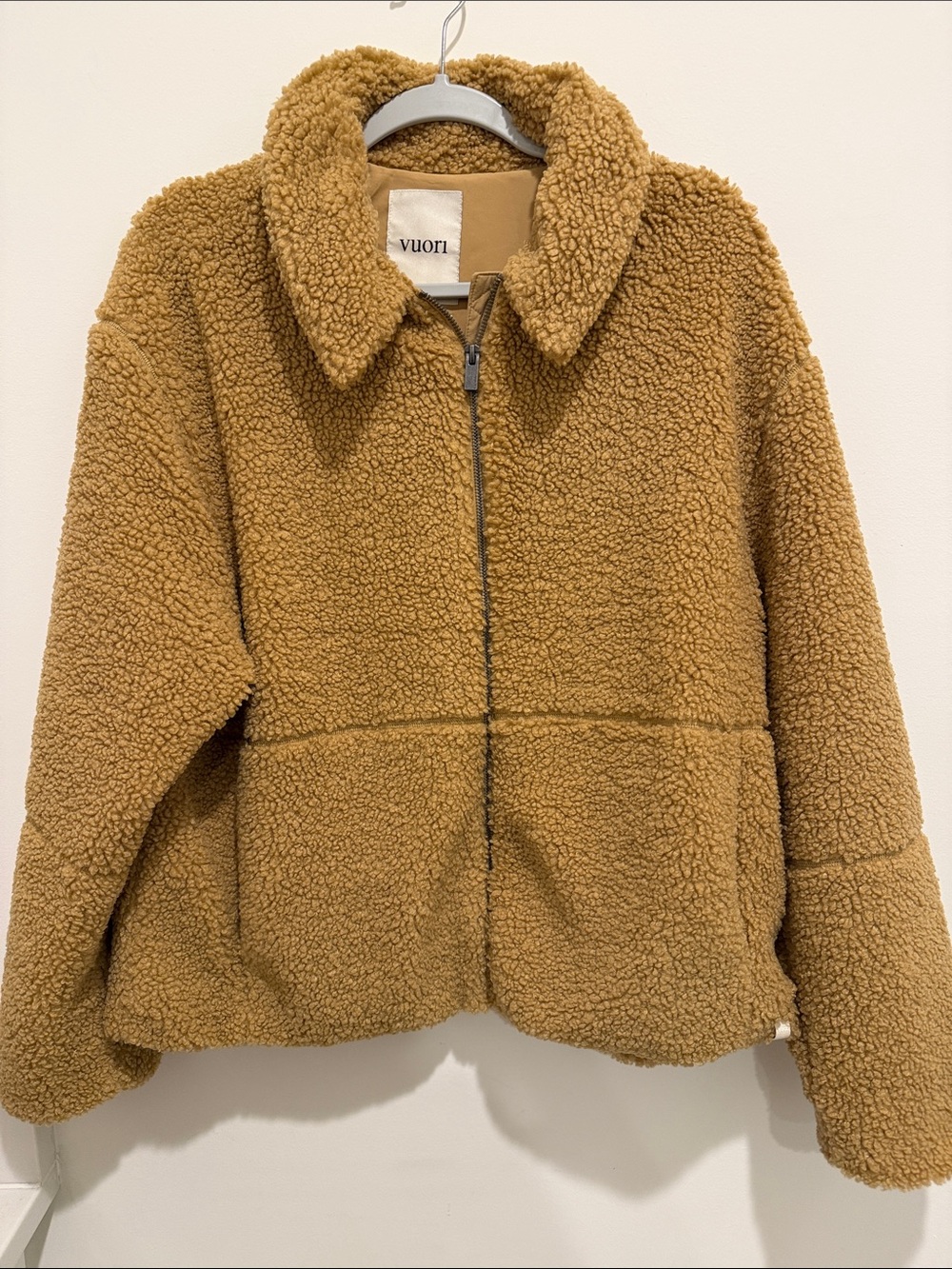 Vuori Women’s Sherpa Zip Jacket in Camel Brown